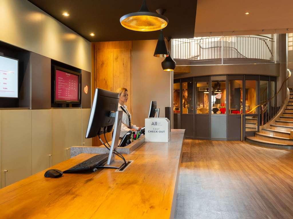 Ibis Strasbourg Centre Gare Hotel Exterior photo