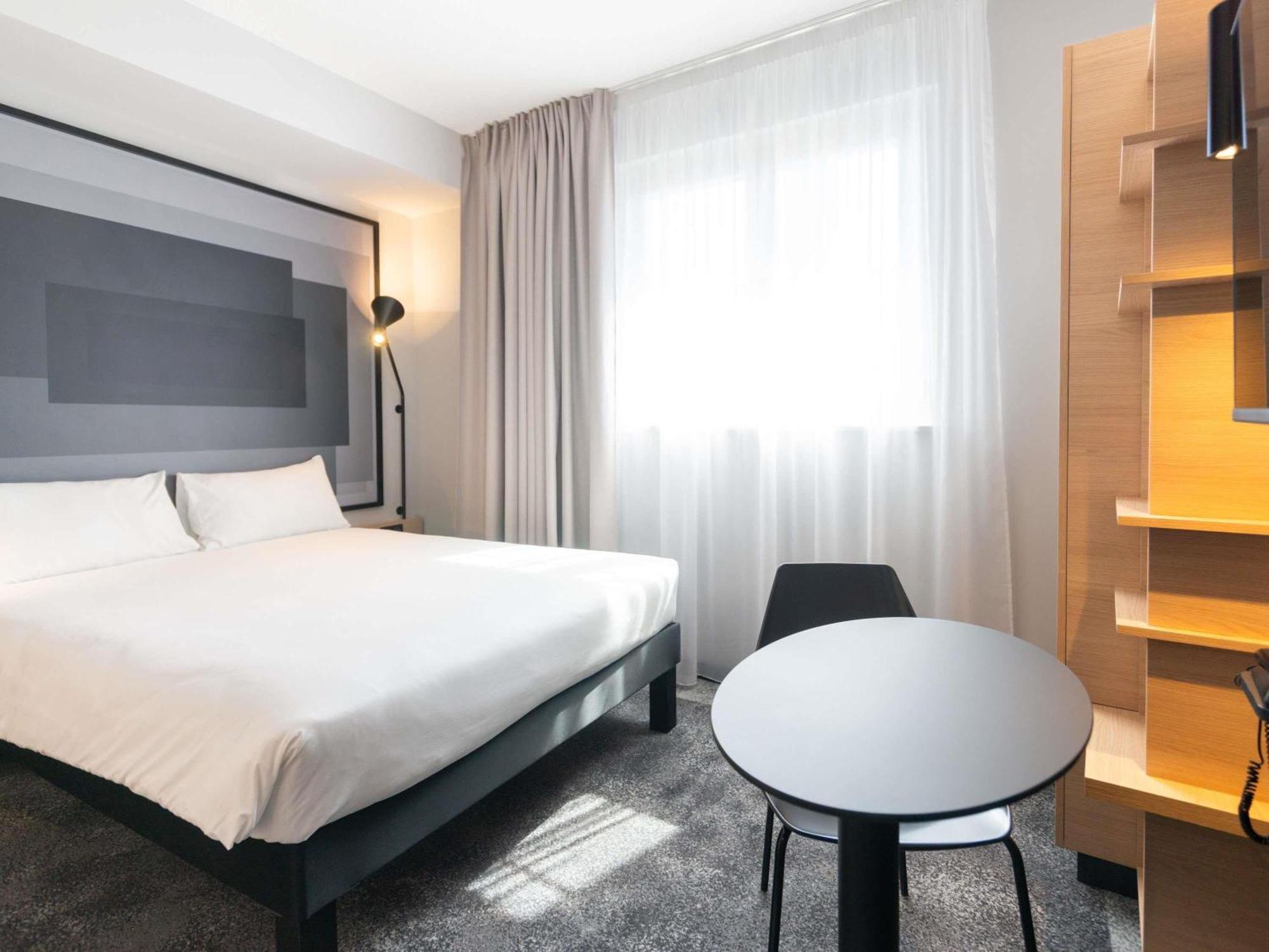 Ibis Strasbourg Centre Gare Hotel Exterior photo